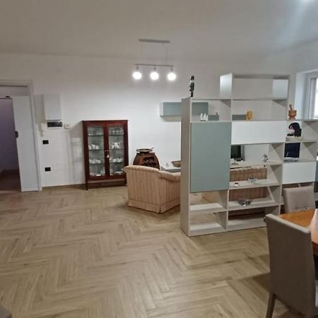 La Corte Dell'Orologio Trepuzzi Εξωτερικό φωτογραφία
